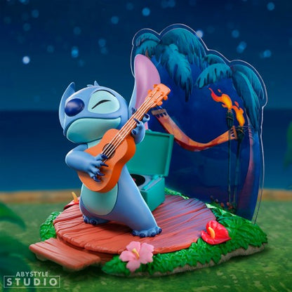 Disney Lilo & Stitch: Stitch w/Guitar